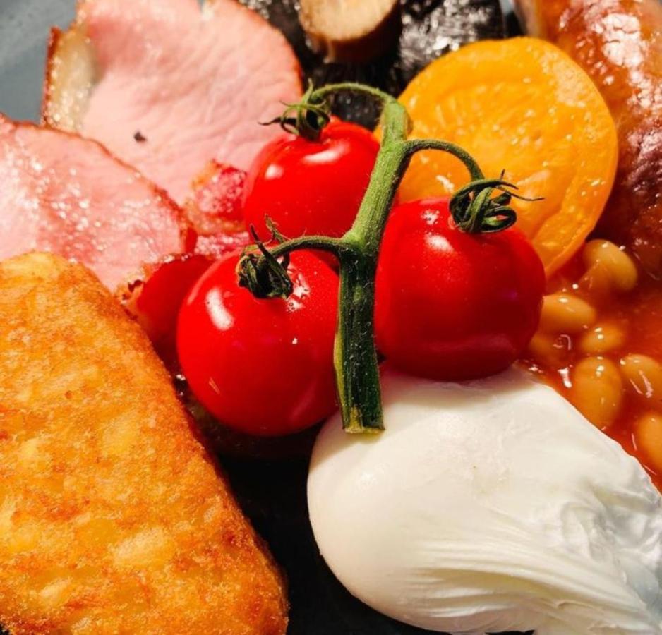 Отель Florence Gardens Boutique And Restaurant Портцмаус